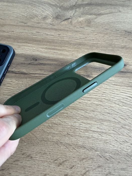 Два чехла Оригинал на Iphone 17 Pro