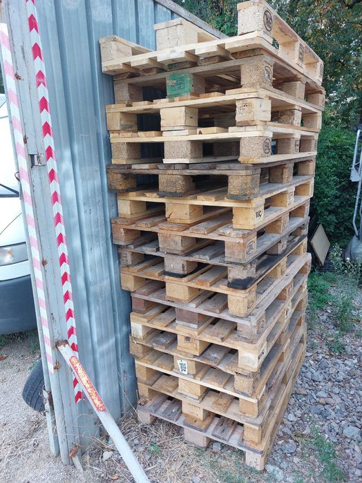 Продавам европалети налични