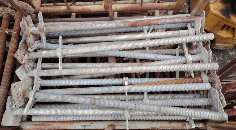 Talpi reglabile schela