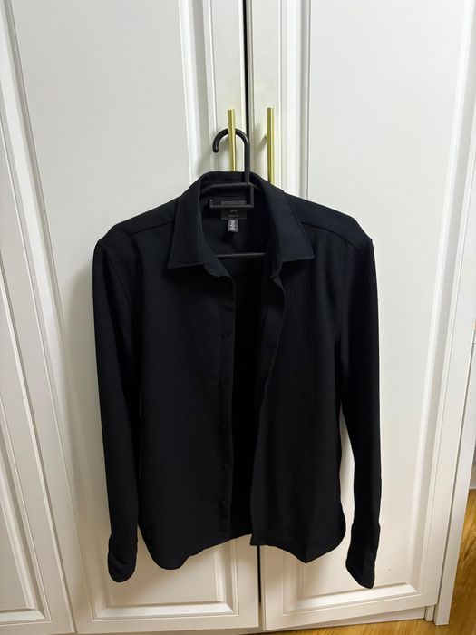 Рубашки от hm черная