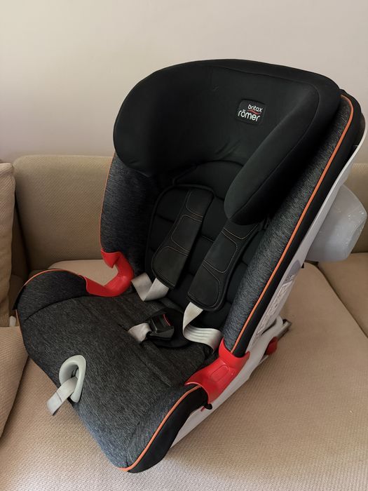 Столче за кола (9-36 кг) Britax Romer AdvansaFix III SICT