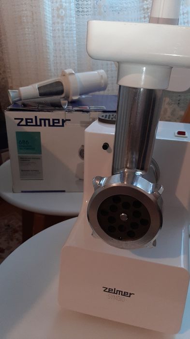 Masina de tocat carne Zelmer. Made in Poland.