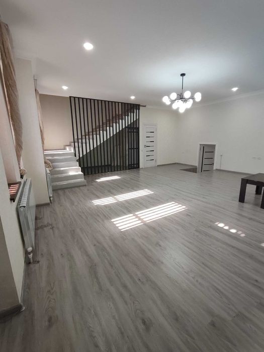 Продам евро дом Циалковский