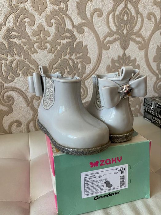 Детские сапоги