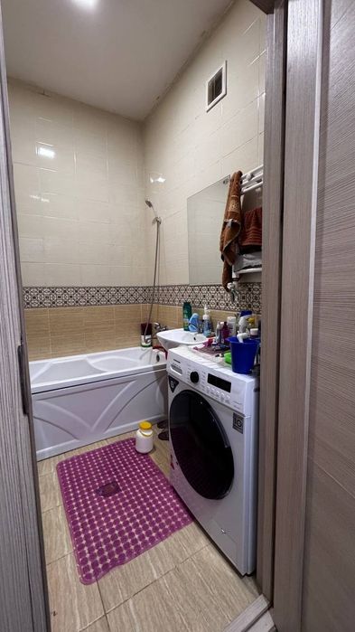 Motrid 3 xonali 4 etajda sotiladi