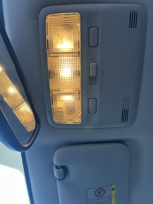 Тойота авенсис 2,2 д-кат 177кс на части/Toyota Avensis 2,2d-cat  177кс