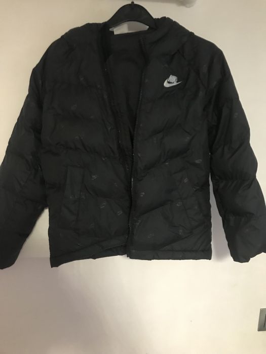 Geaca nike copii 8-9 ani unisex originala