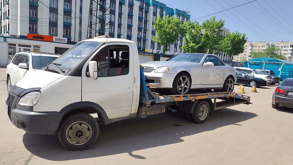 Услуги эвакуатора 24/7.