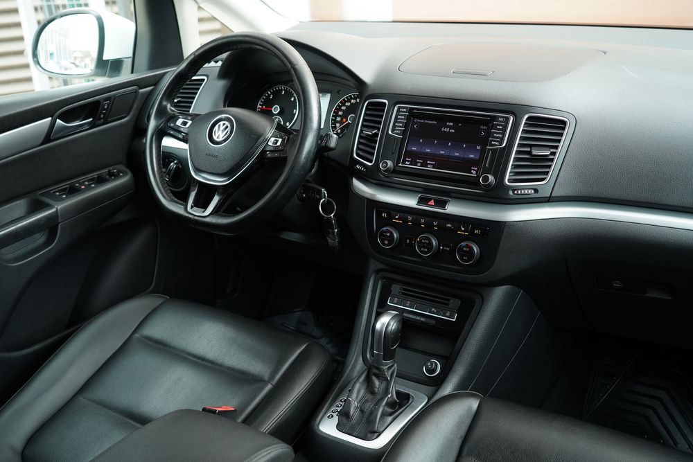 Volkswagen Sharan Highline 7Loc 2016 2.0Diesel 150cp Euro 6 Automat / 1 An Garantie Motor Cutie complet / Numere rosii / Rate / Transport la domiciliu