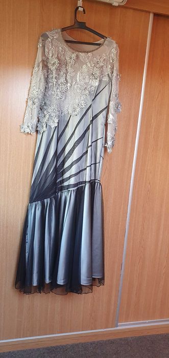Rochie lunga de ocazie lucrata pe comanda