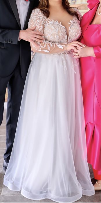 Rochie de mireasa si voal
