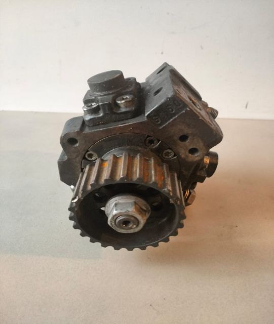 Pompa  inalta presiune 3.0 tdi 0445010154 Volkswagen VW Touareg gener