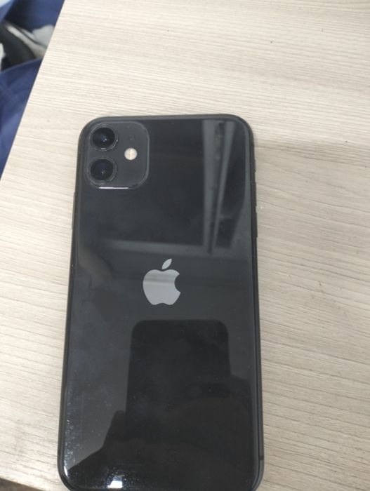 iPhone 11 продам