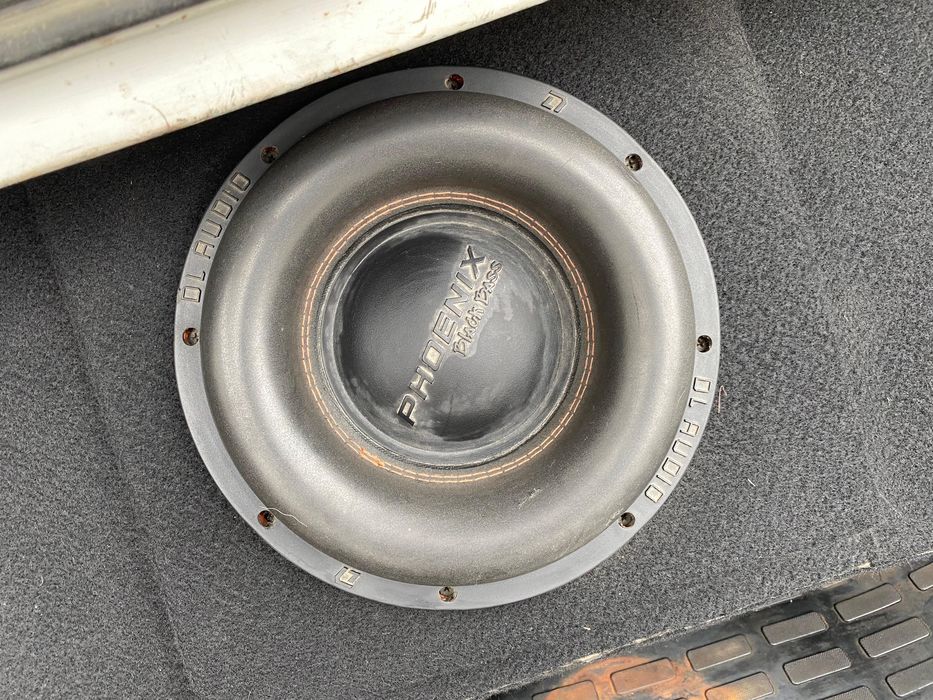 Продается сабвуфер с усилителем