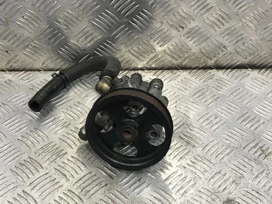 Хидравлична помпа Toyota RAV4 2.0D4D 2004г.