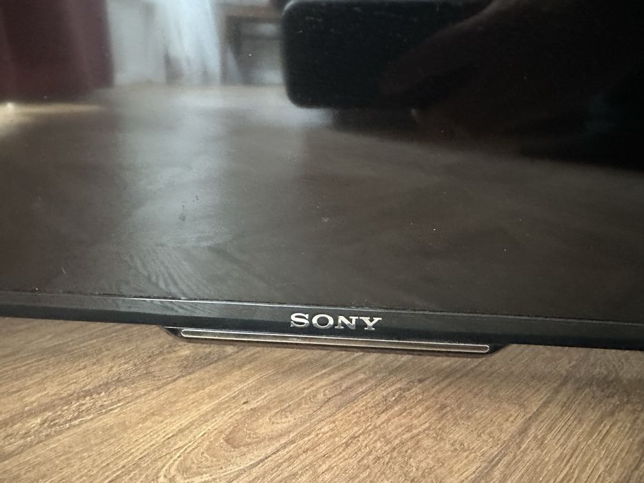 Продам телевизор Sony Bravia 48' (KDL-48R553C)