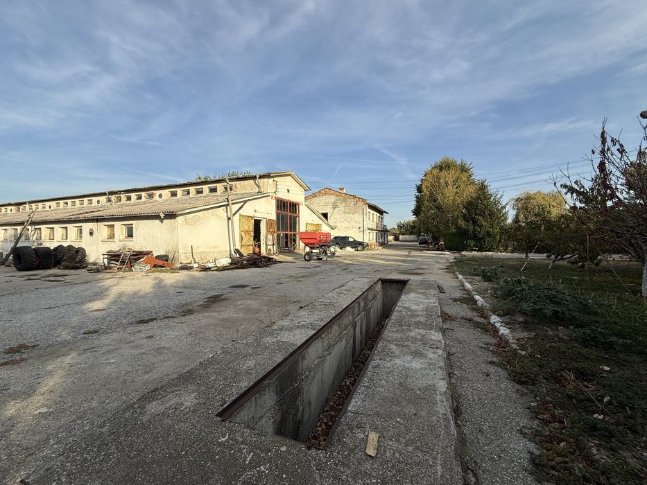 Продава се Промишлена сграда в с. Калугерово, Област Пазарджик - 23000 кв.м за 30 €/кв.м - Снимка #6