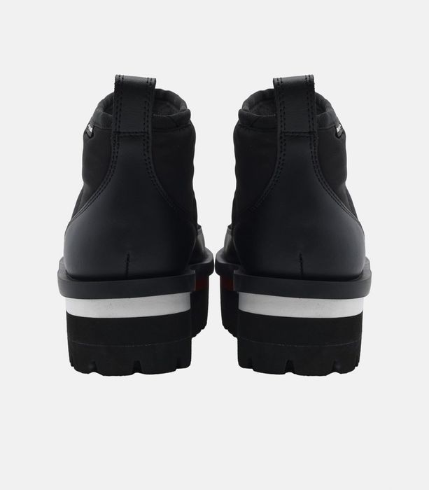 Апрезки на Томми джинс