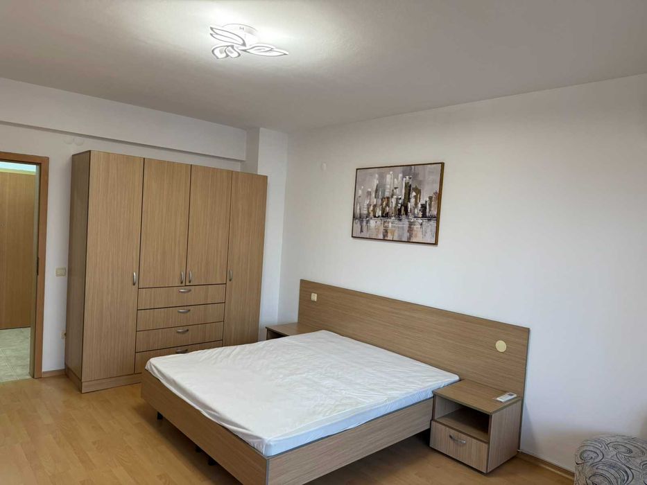 Уютен Тристаен Апартамент