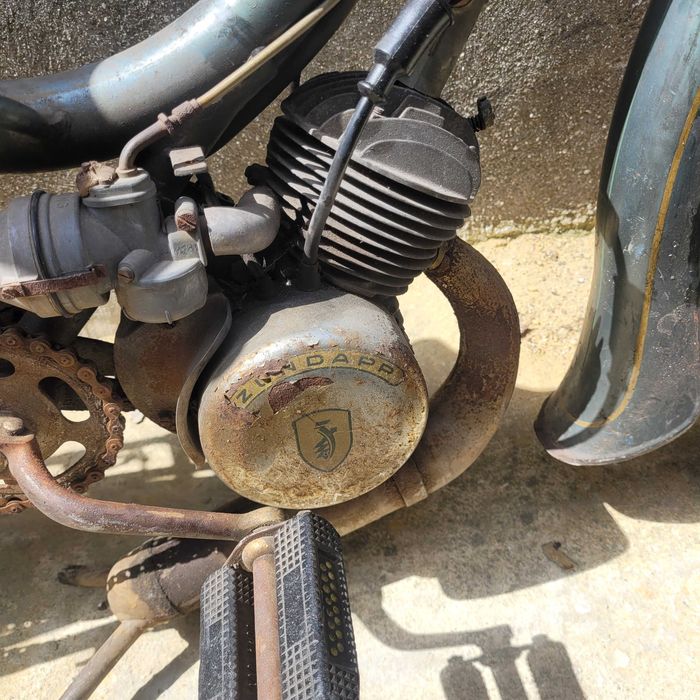 Моторче с педали от 50-те години цюндап