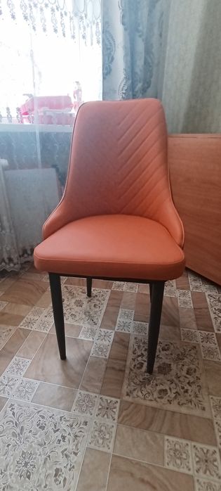 Продам кухонные стулья