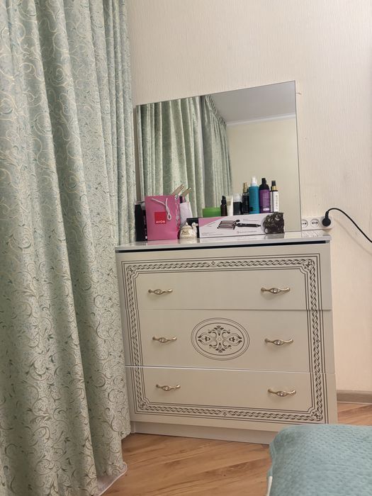 Спальний гарнитур