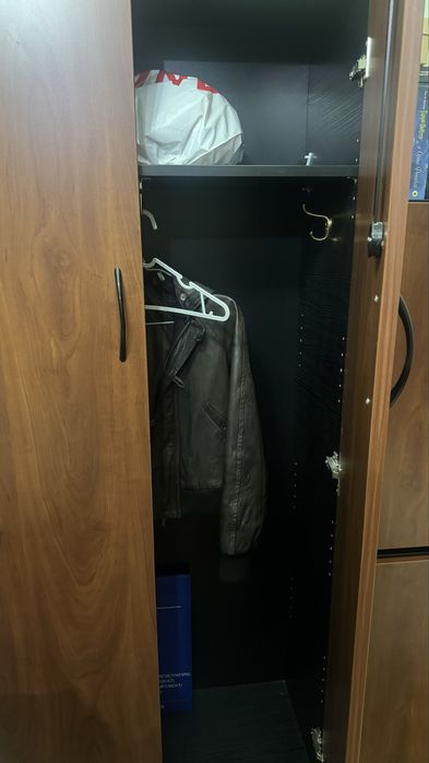 Мебель. Шкаф. Трюмо