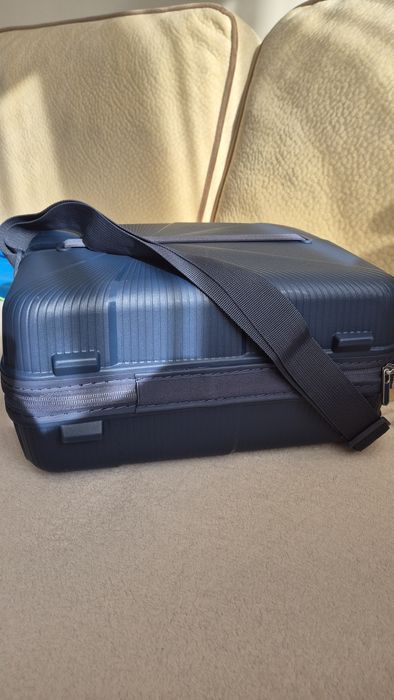 American Tourister beauty case