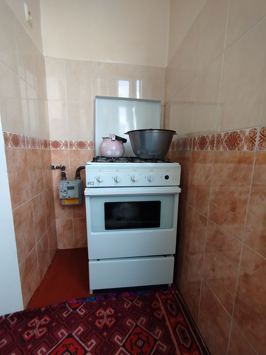 Ijaraga kvartira beriladi Sagdiyana machit olda 3 xona 2 etaj zur uy
