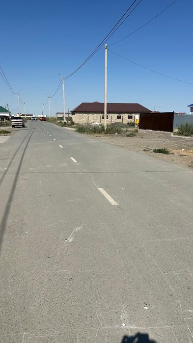 Земельный участок с времянкой