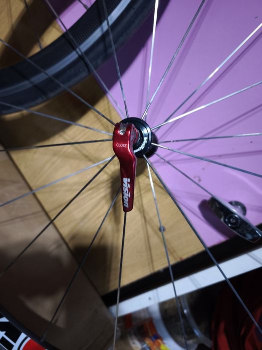 Roți cursiera carbon