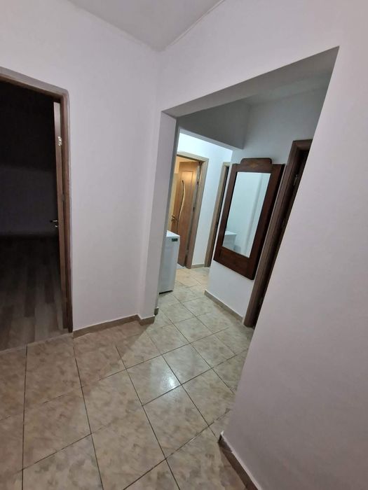 Inchiriez camera apartament zona ICIL