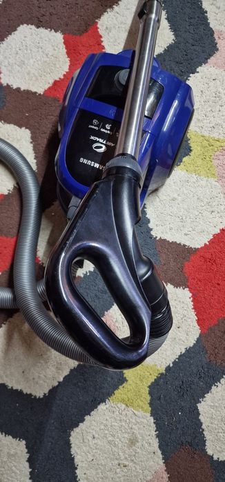 Продам пылесос SAMSUNG  ОТЛИЧНЫЙ