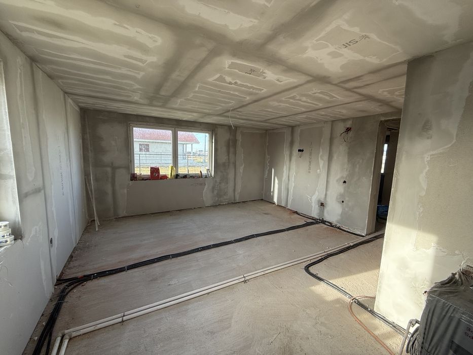 Casa familiala Super pret / Osorhei in Roșu