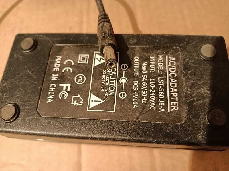 Продам блок питания "LST-S60U5-A".