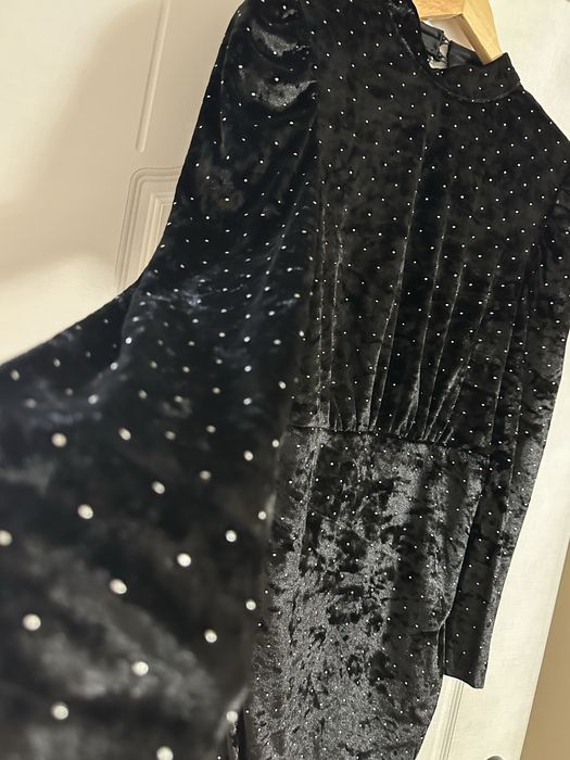 Черна   рокля