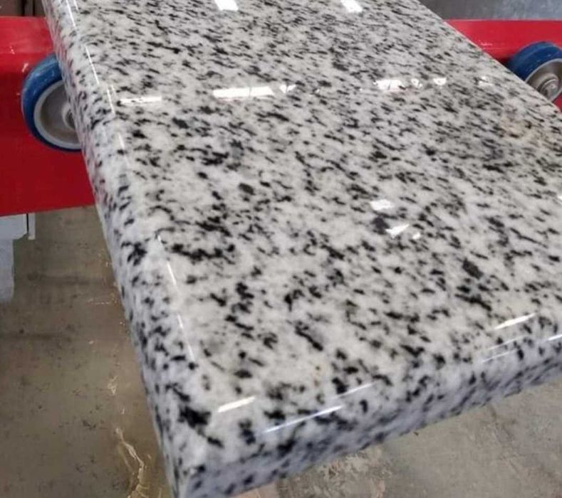 Готови Полирани Стъпала Гранит " Лайт "  - 30 Евро комплект с ДДС