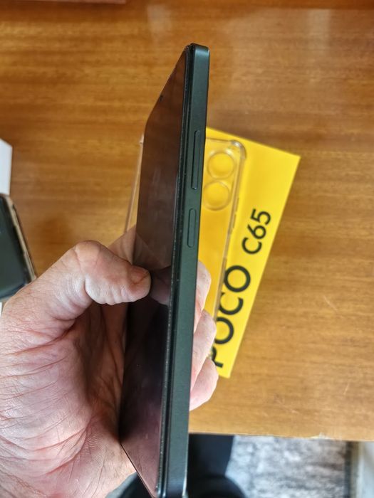 POCO C65. 8/256.