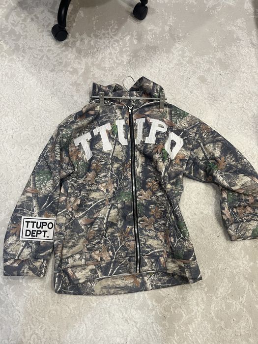 продам кофту TTUPO DEPT