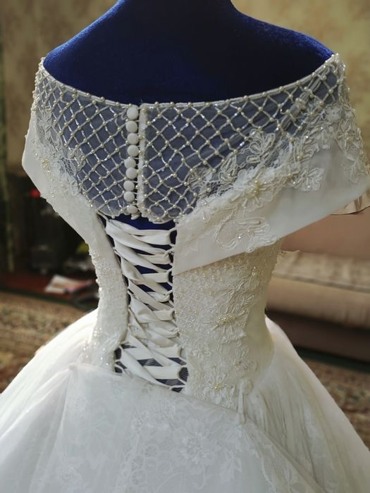 Продам свадебное платье