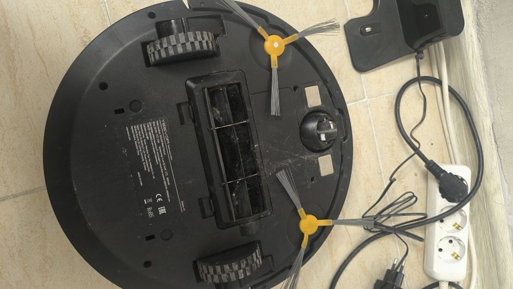 Робот-пылесос tesvor A1