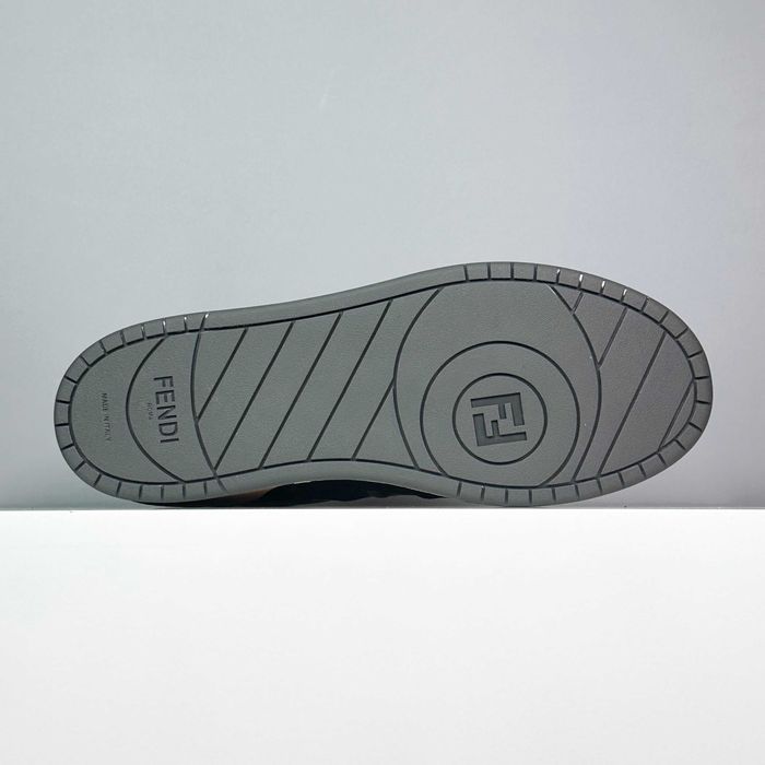 Fendi Match Low-Top Sneakers FF Monogram Tobacco Black