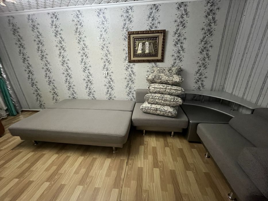 Продам Диван для гостиной