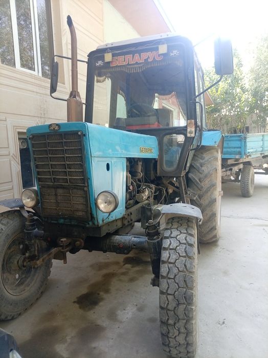 Traktor sotiladi