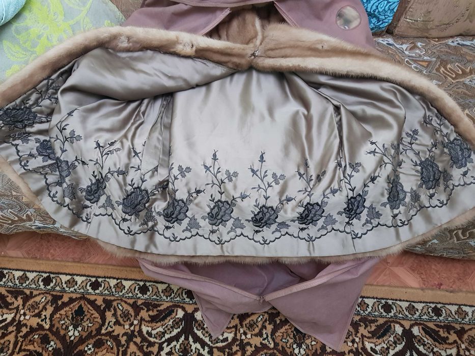 Продается норковая шуба