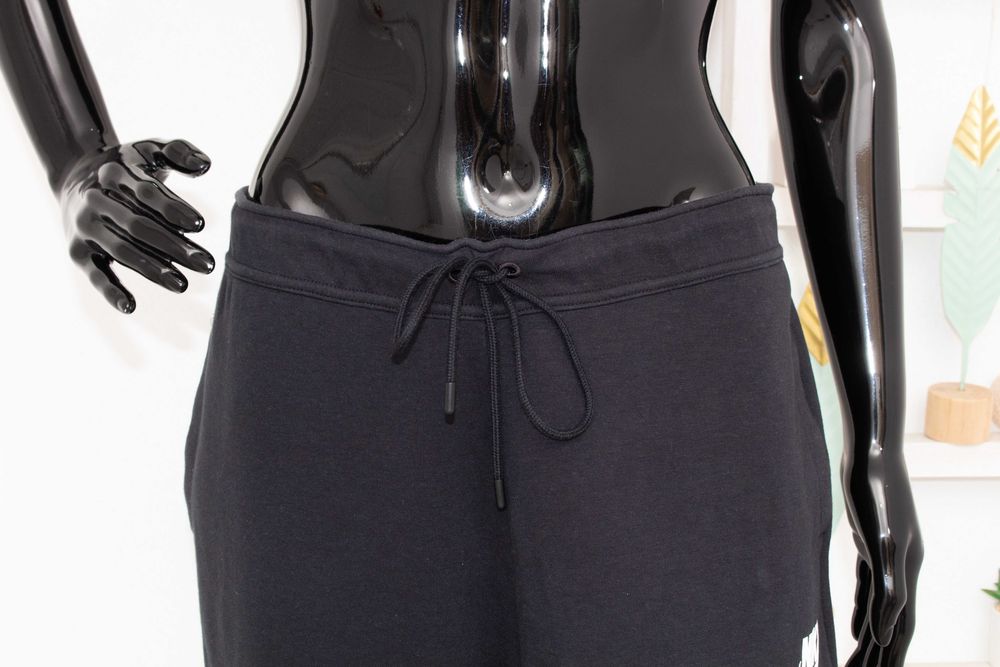 Nike оригинален дамски спортен панталон черен долница L