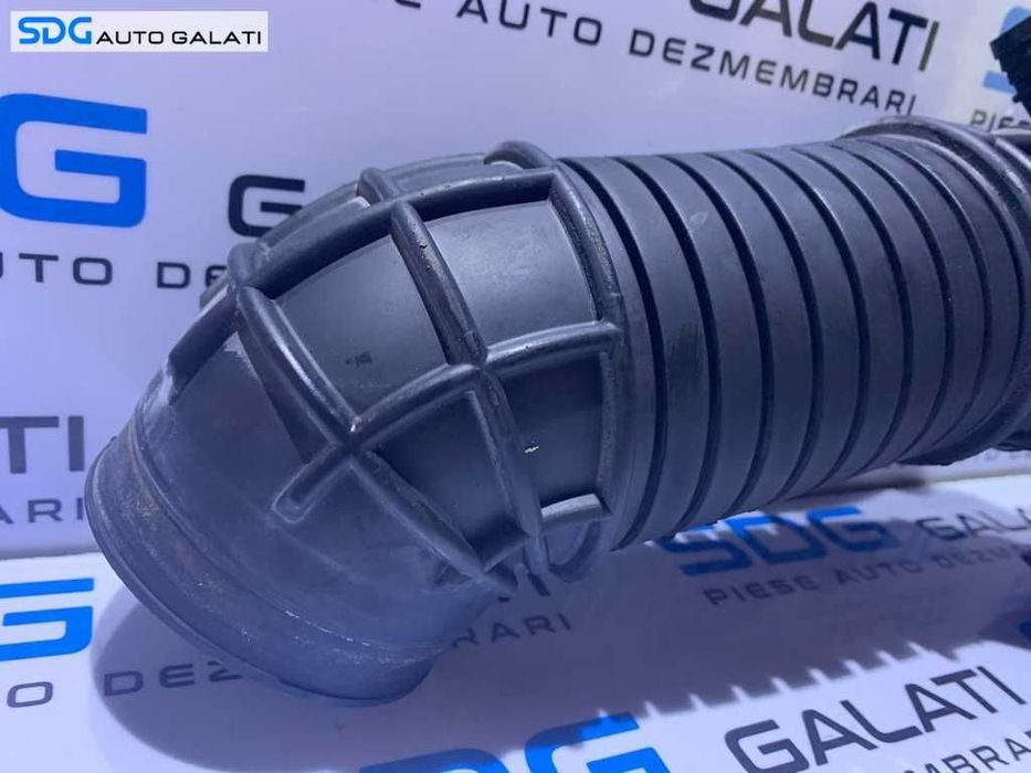 Furtun Conducta Admisie Carcasa Filtru Aer Turbo Turbina Turbosuflanta Audi A4 B7 2.0 TDI BRE BRF BVF BVG BPW BLB 2005 - 2008 Cod 8E0129615J [L9448]
