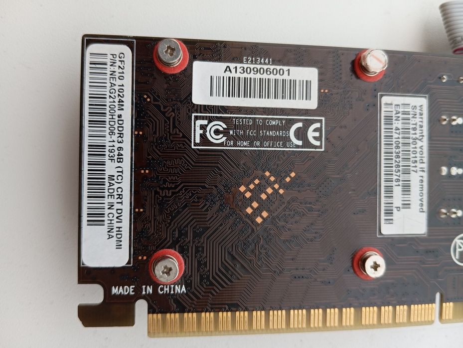 Видеокарта Gt210 1 gb