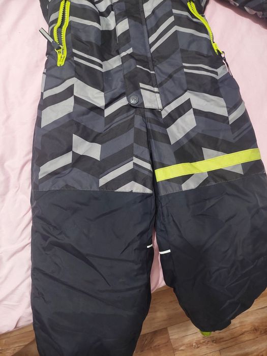 Продам зимний комбензон на мальчика