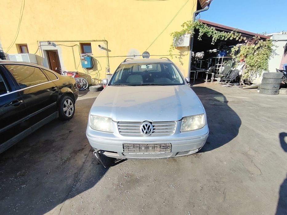 Fuzeta fata stanga Volkswagen VW Bora 2003 1.6 16V MT (105 hp)